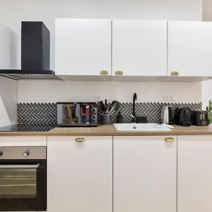 appartement-familial-proche-arc-de-triomphe-8p.fr-paris.fr/
